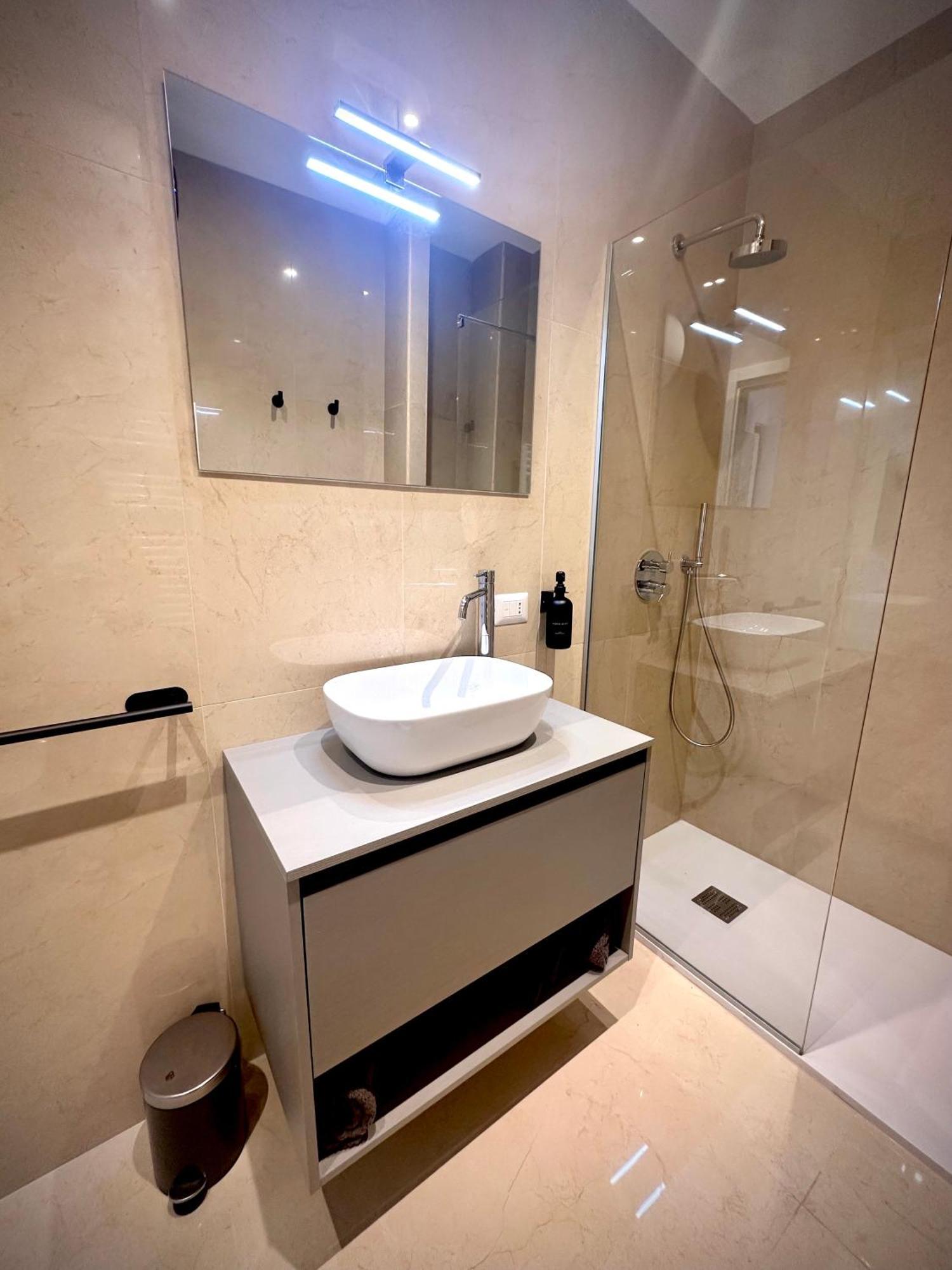 Dimora Pugliami Apartment Bari Luaran gambar